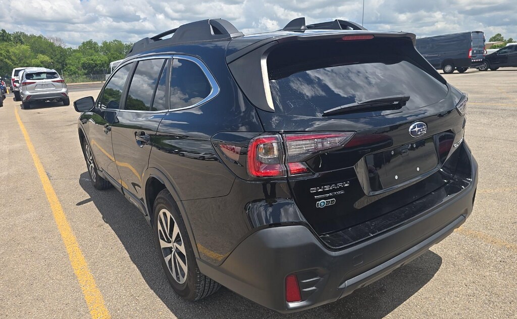 Used 2022 Subaru Outback Premium SUV