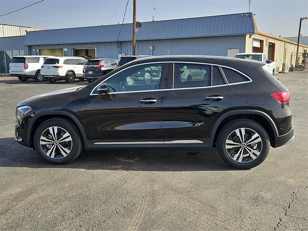 2025 Mercedes Benz GLA 250 photo 3