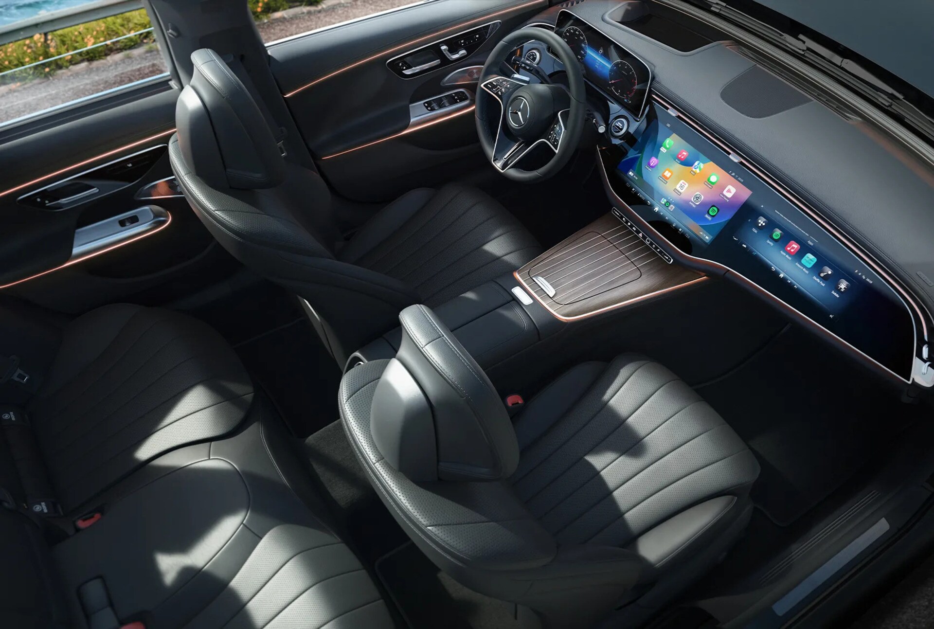 Mercedes-Benz Passenger Display and Transparent Hood