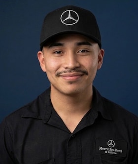 Staff member Eliasar Rivas from ID_bb2963