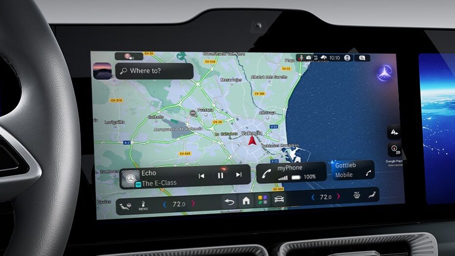 Mercedes-Benz cabin technology and connected features