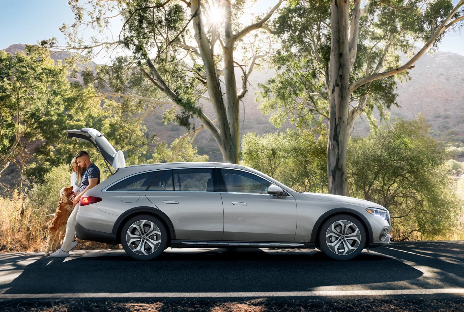 Mercedes-Benz E-Class Wagon Utility Features