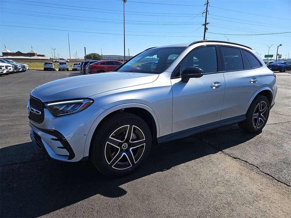 New 2026 Mercedes-Benz GLC 300  SUV