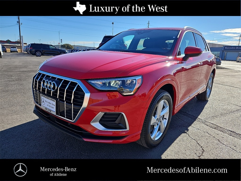 2019 Audi Q3 Premium's photo