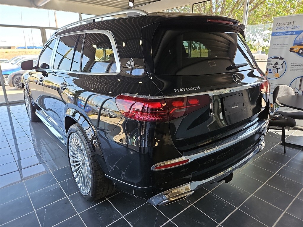 2024 Mercedes Benz GLS Maybach 600 4MATIC photo 4
