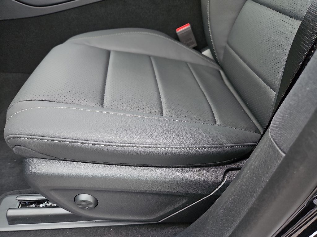 2025 Mercedes-Benz GLS Base - Photo 20
