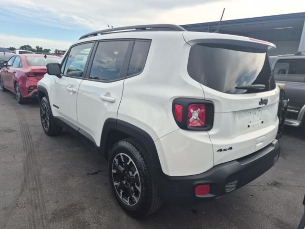 Used 2023 Jeep Renegade Latitude SUV