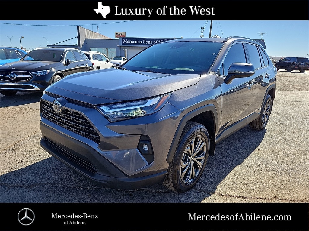 2024 Toyota RAV4 XLE Premium