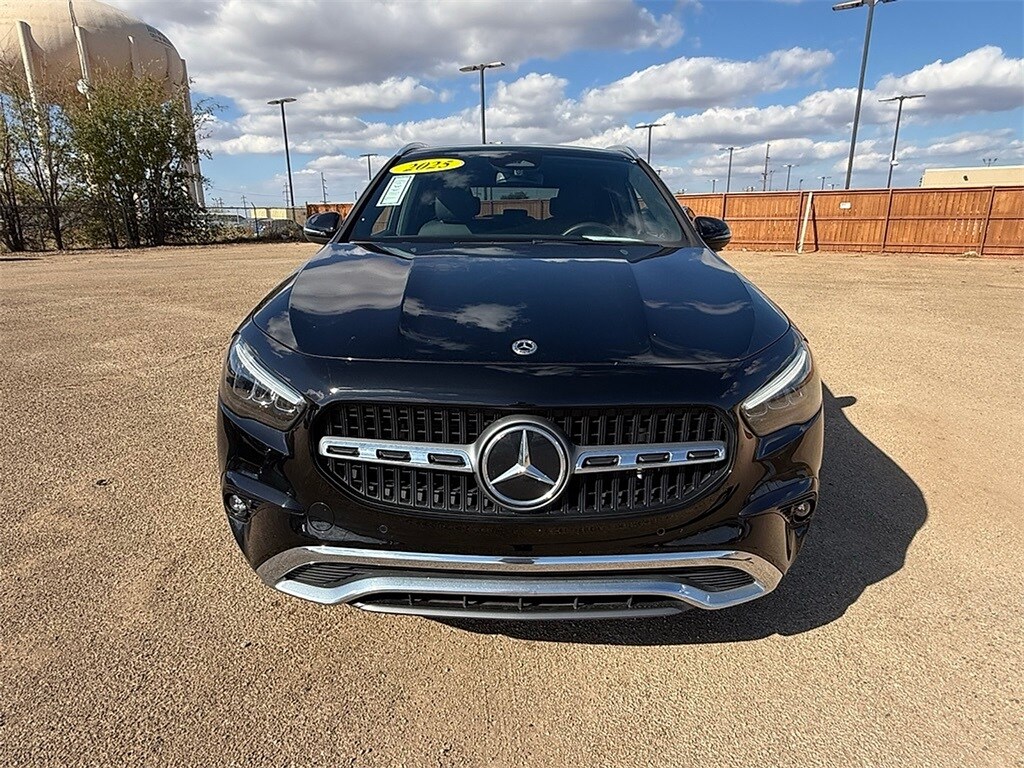 2025 Mercedes Benz GLA 250 photo 2
