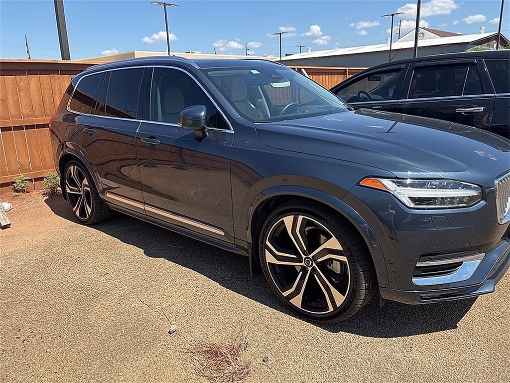 2024 Volvo XC90 Ultimate photo 3