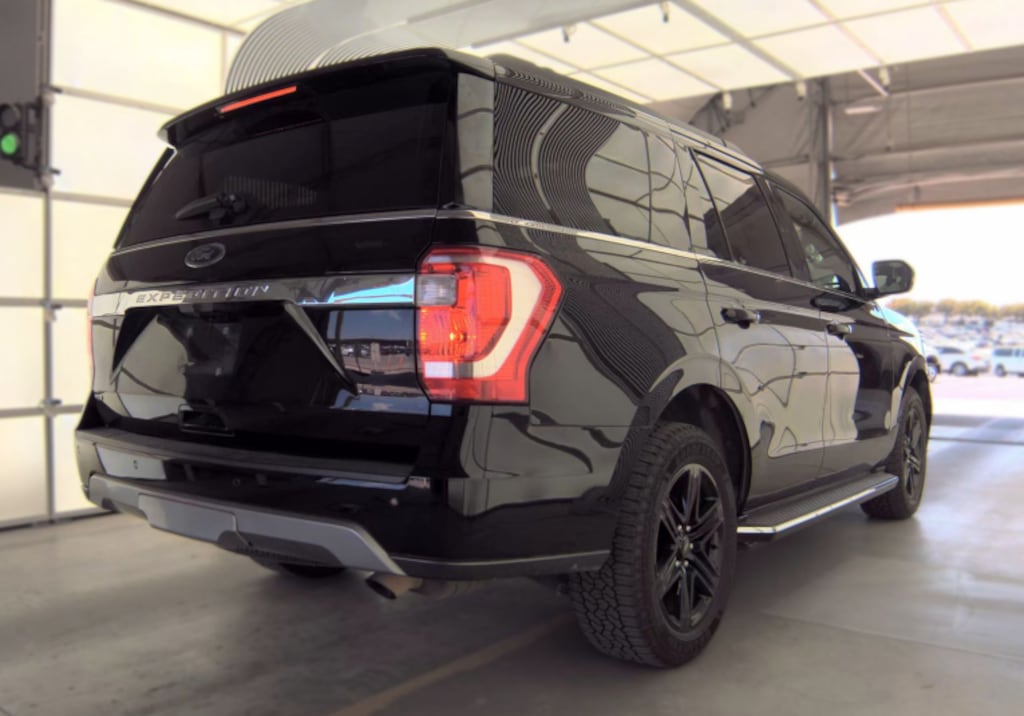 Used 2021 Ford Expedition XLT SUV