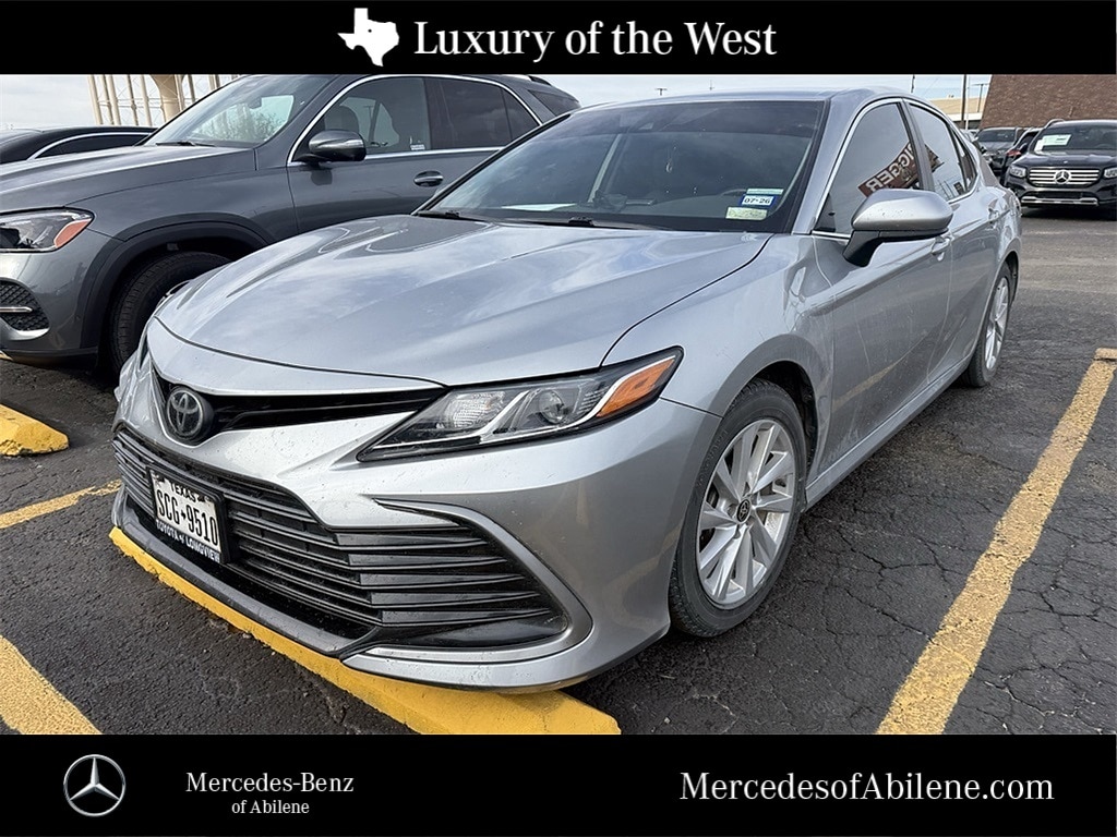 2022 Toyota Camry LE