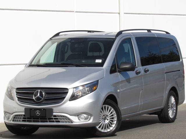 2023 Mercedes-Benz Metris Passenger Van