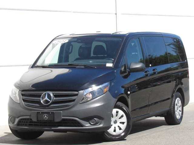 2023 Mercedes-Benz Metris Passenger Van