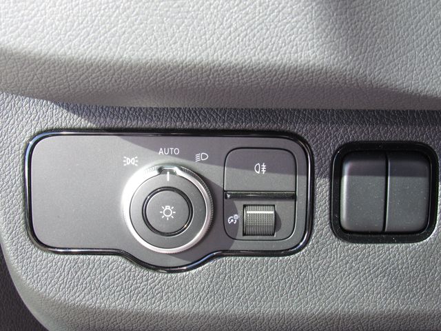 2023 Mercedes-Benz Sprinter Cab Chassis Base - Photo 26