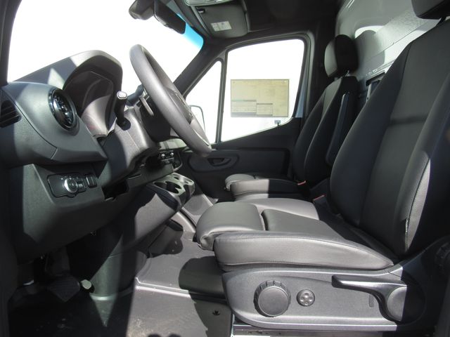 2023 Mercedes-Benz Sprinter Cab Chassis Base - Photo 12