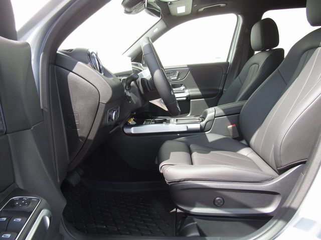 2025 Mercedes-Benz GLB Base - Photo 10