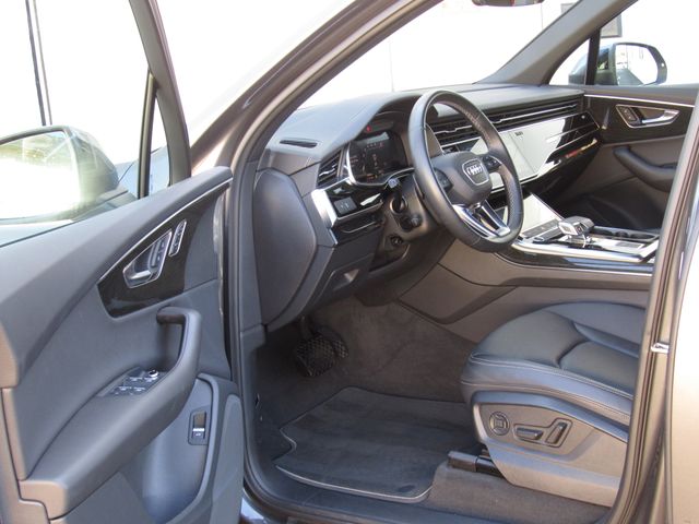 2025 Audi Q7 Premium - Photo 9