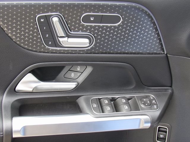 2025 Mercedes-Benz GLB Base - Photo 13