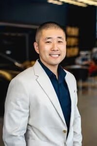 Staff member Brent Tsujii from ID_61c7ce