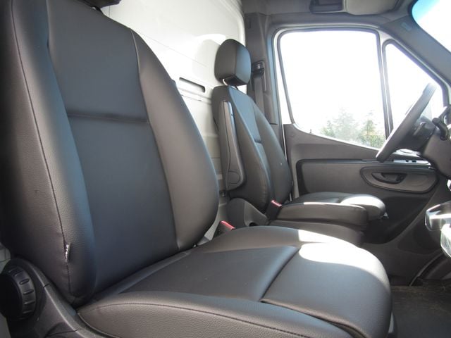 2023 Mercedes-Benz Sprinter Cab Chassis Base - Photo 17