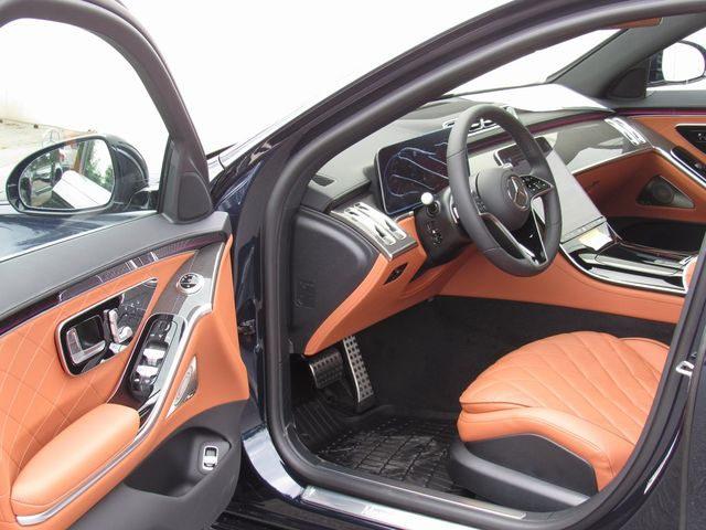 2025 Mercedes-Benz S-Class S 580 - Photo 9