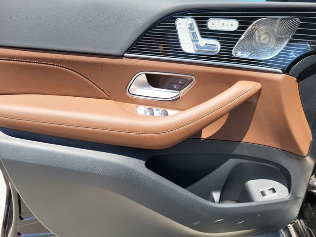 2025 Mercedes-Benz GLS Base - Photo 19