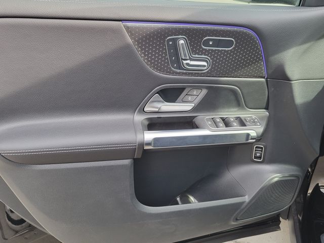 2025 Mercedes-Benz GLB Base - Photo 17