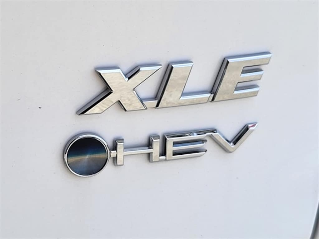 Used 2025 Toyota RAV4 Hybrid XLE SUV