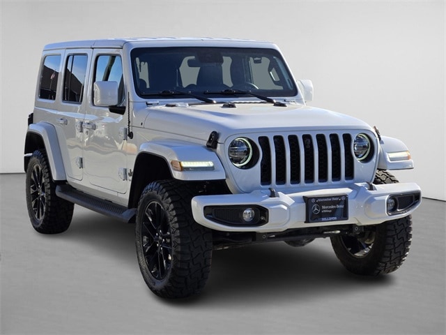 2022 Jeep Wrangler Unlimited High Altitude's photo