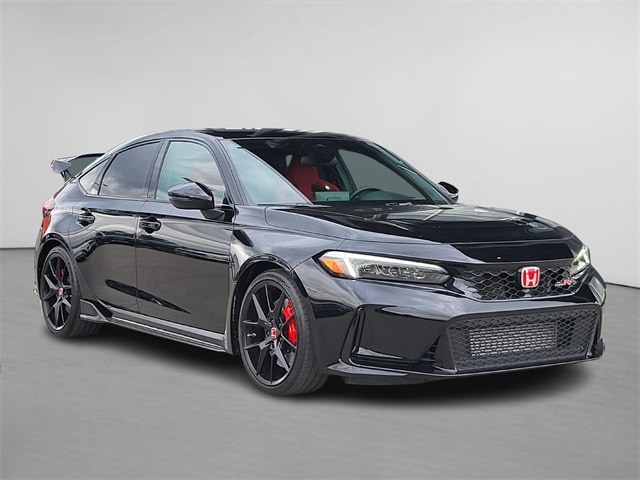 2023 Honda Civic Hatchback Type-R's photo