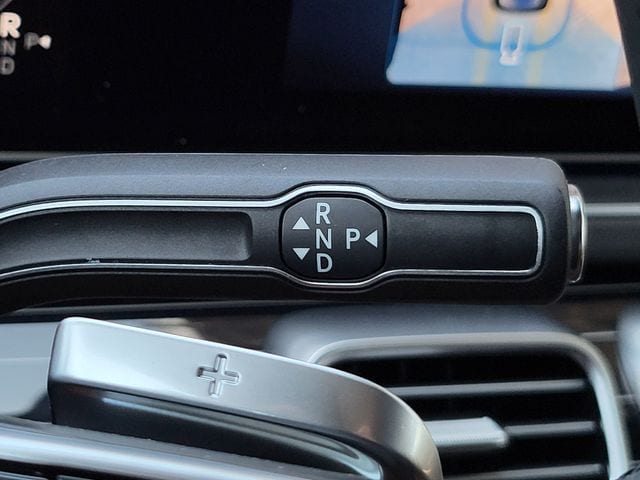 2025 Mercedes-Benz GLS Base - Photo 33
