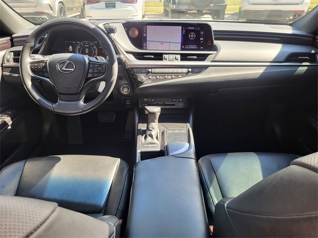 2019 Lexus ES 350 Premium photo 2