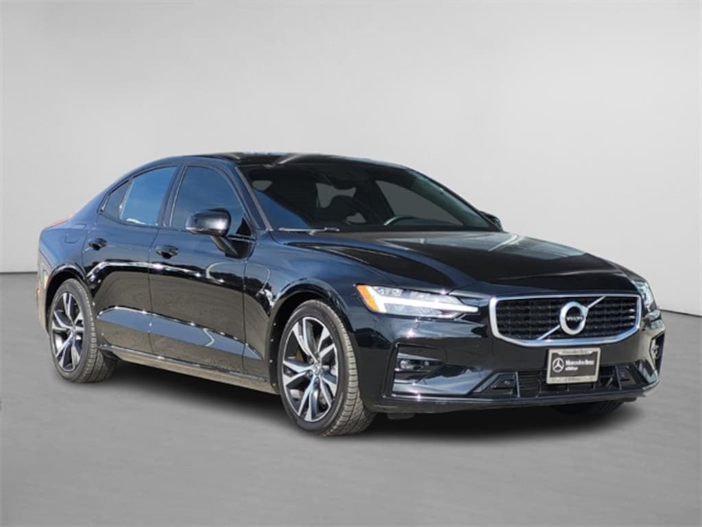 Used 2020 Volvo S60 T6 R-Design Sedan