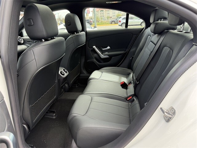 2025 Mercedes Benz CLA 250 4MATIC photo 4