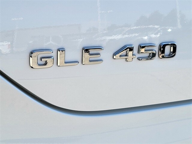 2026 Mercedes Benz GLE 450 4MATIC photo 2