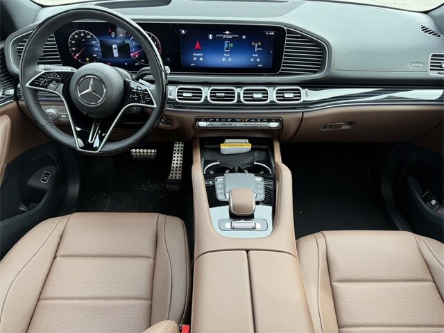 2025 Mercedes Benz GLS 450 photo 2