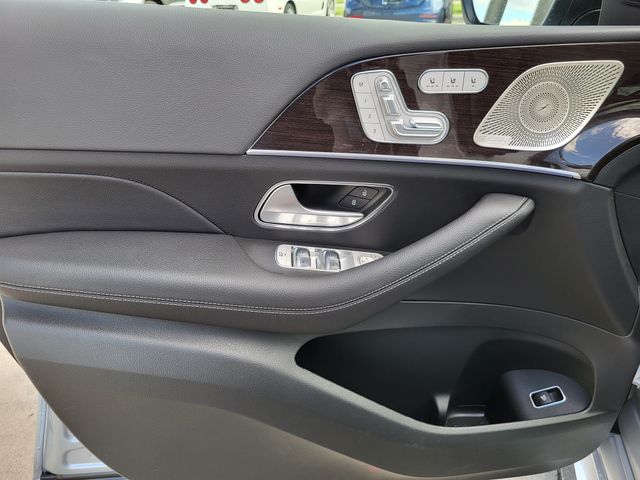 2025 Mercedes-Benz GLS Base - Photo 20