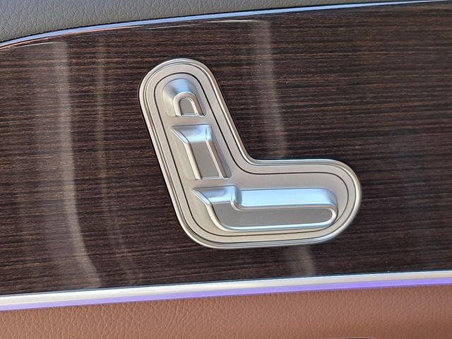 2025 Mercedes-Benz GLS Base - Photo 39