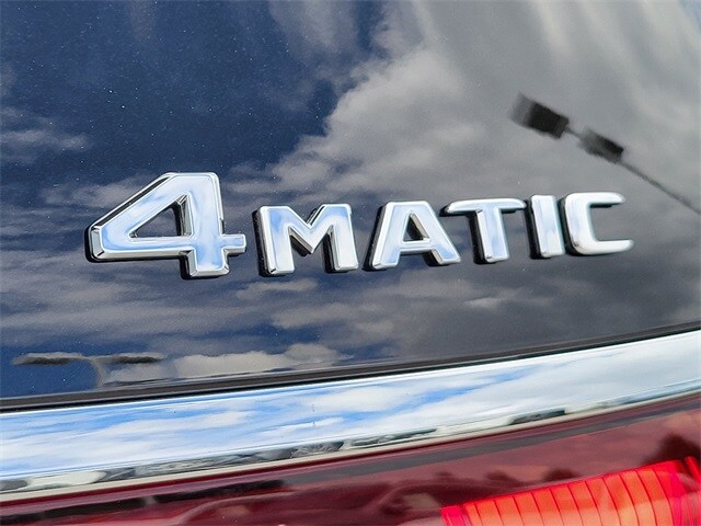 2024 Mercedes Benz GLS 450 4MATIC photo 2