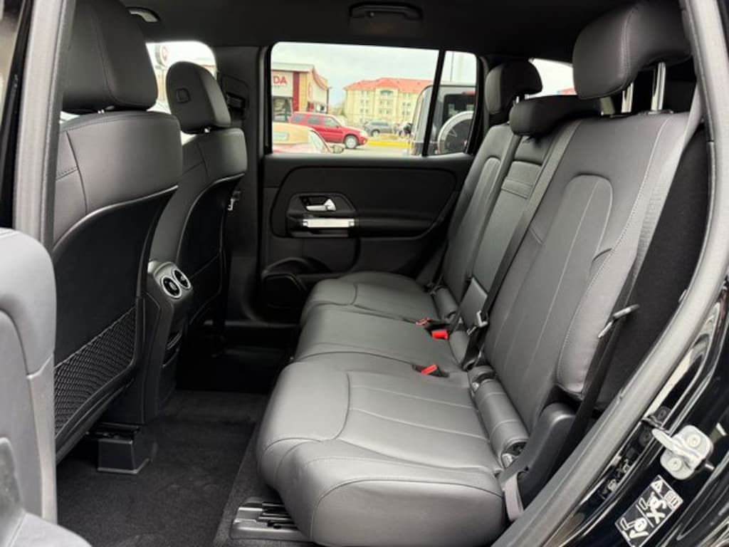 Used 2025 Mercedes-Benz GLB 250 4MATIC SUV