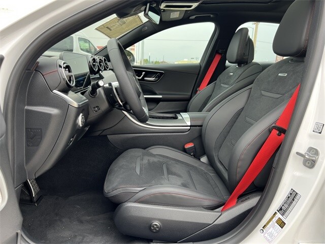 2024 Mercedes Benz C 43 AMG 4MATIC photo 4