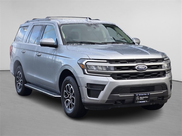 2023 Ford Expedition XLT's photo
