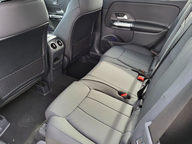 2025 Mercedes-Benz GLB Base - Photo 33