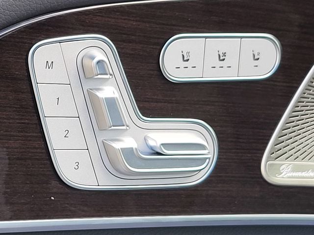 2025 Mercedes-Benz GLS Base - Photo 15