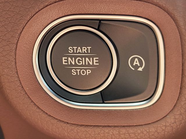 2025 Mercedes-Benz GLS Base - Photo 32
