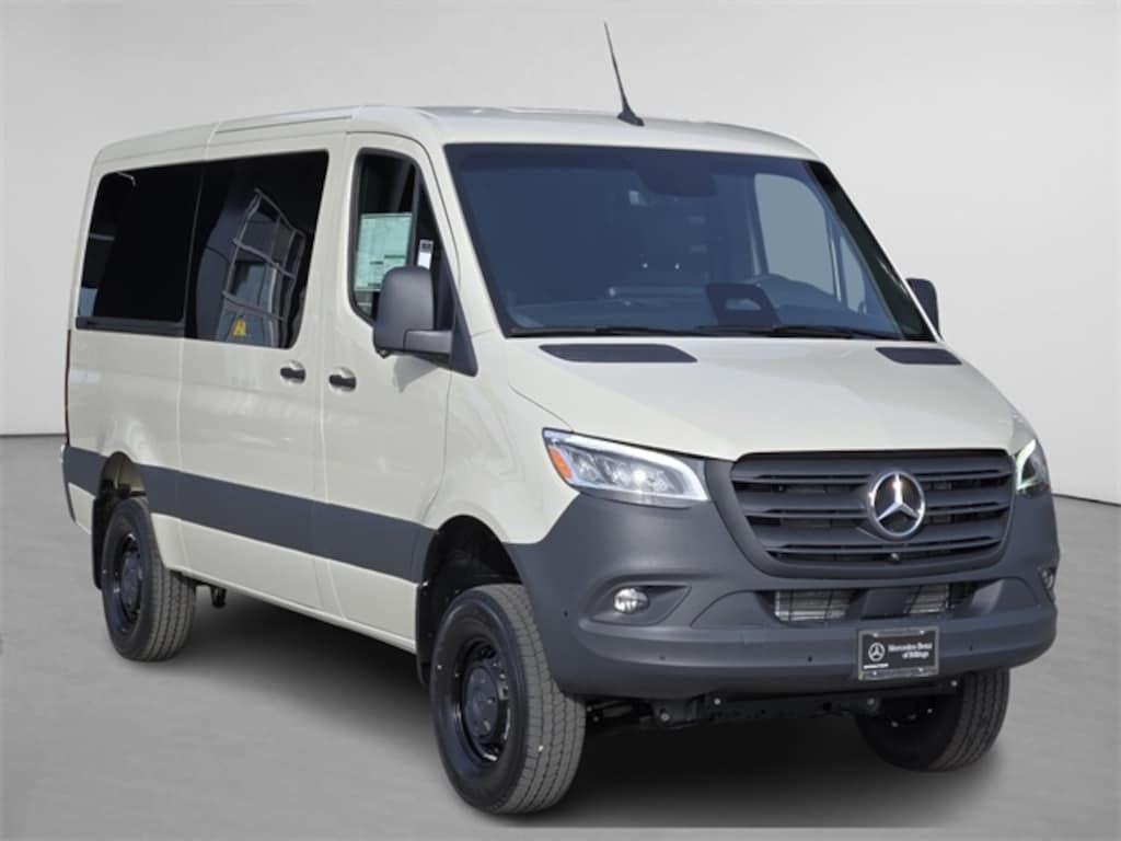 New 2026 Mercedes-Benz Sprinter 2500 Passenger 144 WB Minivan/Van