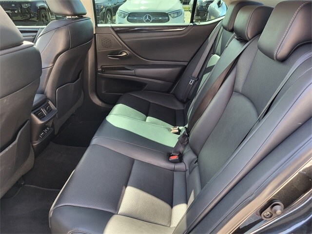 2019 Lexus ES 350 Premium photo 4