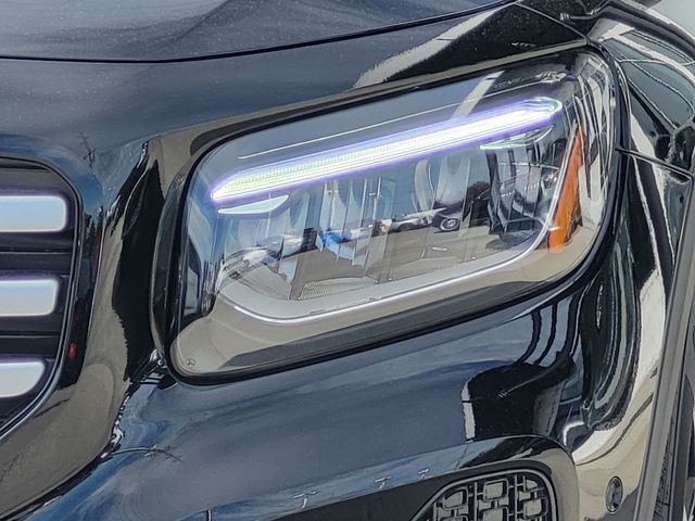 2025 Mercedes-Benz GLB Base - Photo 37