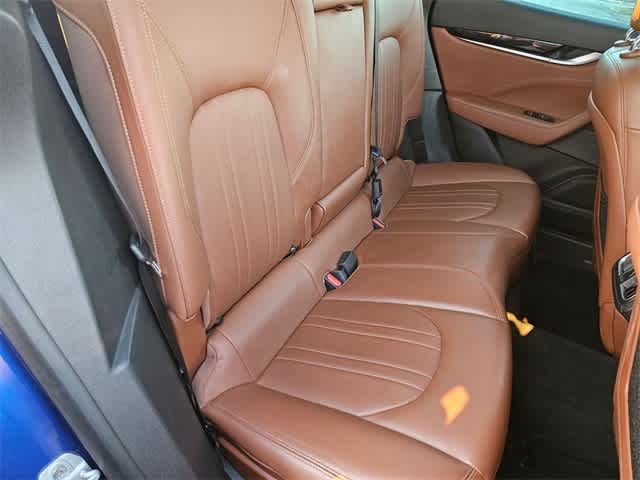 Thumbnail: 2022 Maserati Levante - 19